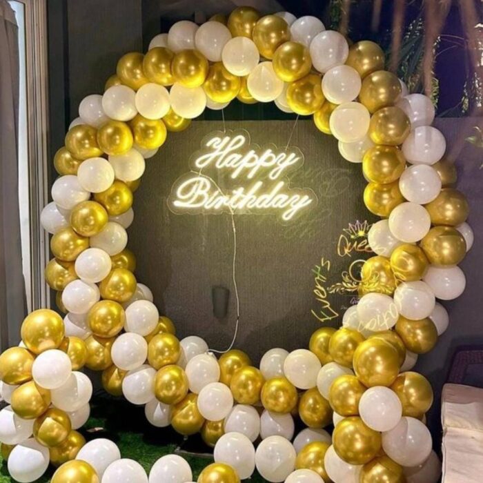 Gold & White Round Balloon Arch Gold & White Round Balloon Arch